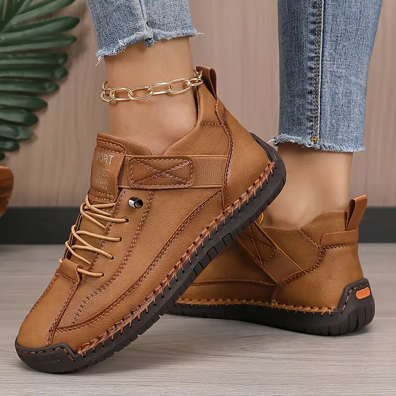 Nydia - Comfortable Hiking Shoes